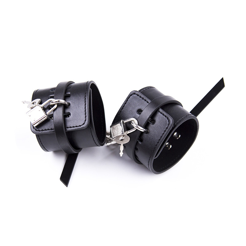 Cuffs & Shackles Black Leather Wrist Cuff With Lock 7
